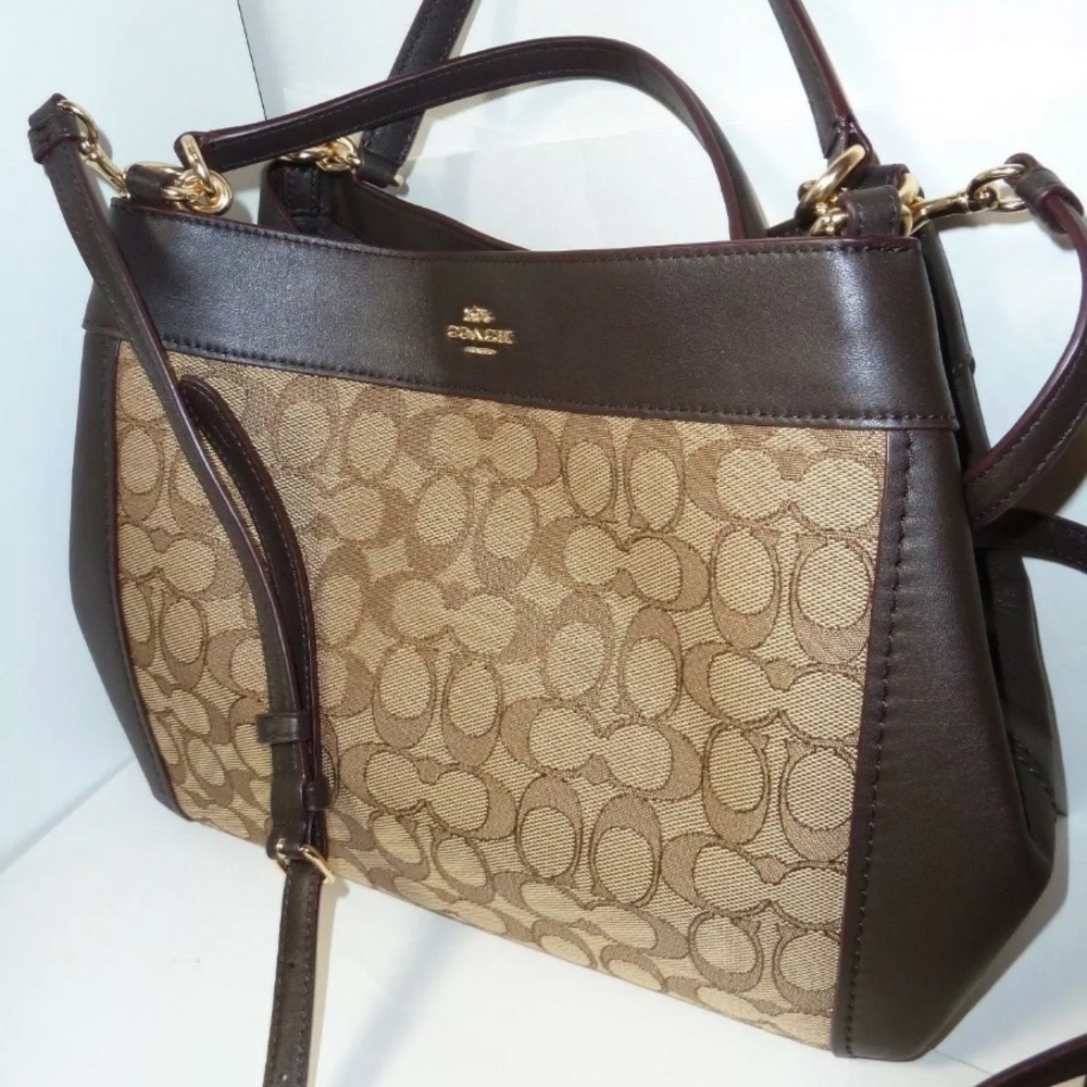 ⛔️SOLD⛔️Authentic Coach Jacquard leather Shoulder - Picture 2 of 7